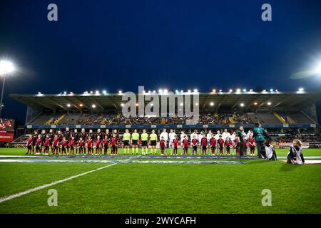 Lovanio, Belgio. 5 aprile 2024. Le giocatrici belghe e le giocatrici spagnole in vista di una partita di calcio tra la nazionale belga femminile, i Red Flames e la Spagna, venerdì 05 aprile 2024 a Heverlee, Lovanio, partita 1/6 delle qualifiche dei Campionati europei 2025. BELGA PHOTO DAVID CATRY credito: Belga News Agency/Alamy Live News Foto Stock