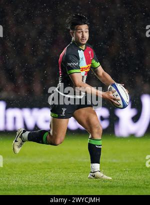 Marcus Smith di Harlequins durante l'Investec Champions Cup Round of 16 Match a Twickenham Stoop, Londra. Data foto: Venerdì 5 aprile 2024. Foto Stock