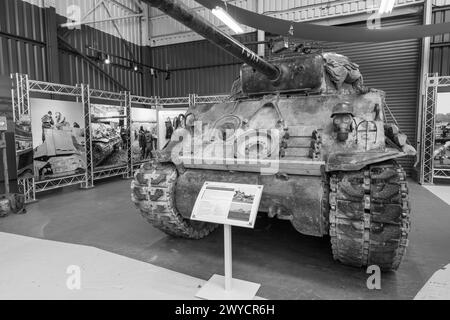 Bovington.Dorset.Regno Unito.8 agosto 2023.il carro armato Sherman M4A2 del film (Fury) è in mostra al Tank Museum di Dorset Foto Stock