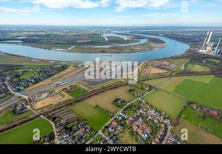 Vista aerea, nuovo estuario Emscher nel fiume Reno, ponte blu Hagelstraße, Eppinghoven, Dinslaken, Renania settentrionale-Vestfalia, Germania, foto aerea, Foto Stock