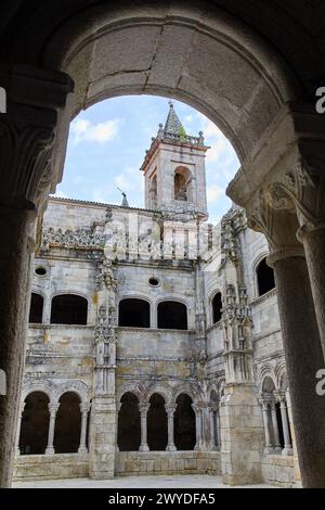 Monasterio de San Esteban, Mosteiro de Santo Estevo de Ribas de Sil, Ribeira Sacra, Ourense, Galizia, Spagna. Foto Stock