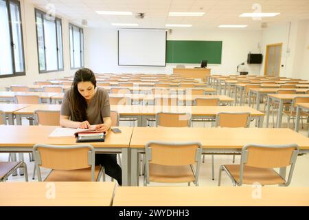 Classe, studenti, School of Business, UPV, EHU, Università dei Paesi Baschi, San Sebastian, Donostia, Gipuzkoa, Paesi Baschi, Spagna. Foto Stock