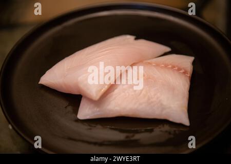 Filetti Red Snapper grezzi non stagionati Foto Stock