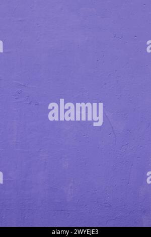 Bellissimo intonaco decorativo grunge viola, lilla, sfondo a parete. Foto Stock