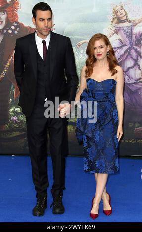 Sacha Baron Cohen e Isla Fisher hanno diviso Sacha Baron Cohen e Isla Fisher all'Alice Through the Looking Glass European Premiere, Odeon Leicester Square, Londra Regno Unito, 10 maggio 2016. CAP/PP/BDC BDC/PP/ Londra Gran Bretagna Copyright: XBrettxD.xCove/PP/CapitalxPicetex Foto Stock