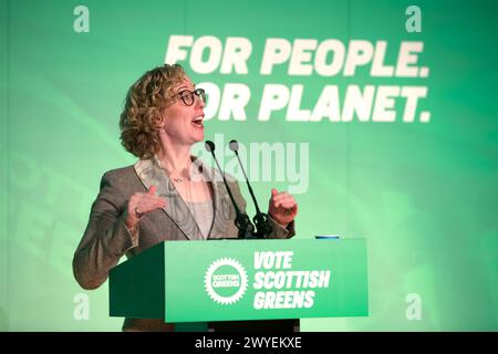 Edimburgo, Regno Unito, 6 aprile 2024: Il co-leader dei Verdi scozzesi Lorna Slater si rivolge alla conferenza del partito a Edimburgo. Fig.: DB Media Services / Alamy Live Foto Stock