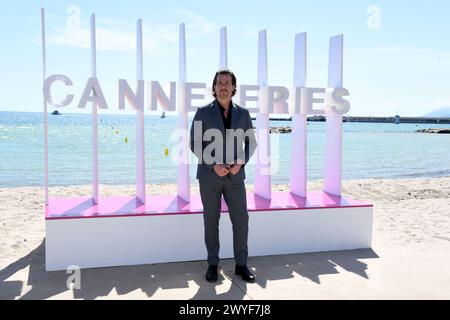 CANNES, FRANCIA - 06 APRILE: Jonathan Nolan durante il "Fallout" Photocall durante il 7° Canneseries International Festival il 6 aprile 2024 a Cannes, Francia. Foto Stock