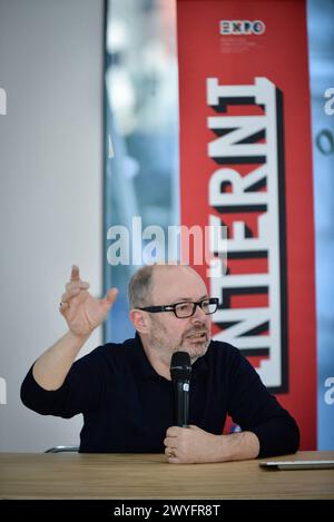 Archive Photo, Italia. 7 aprile 2024. ARCHIVIO FOTOGRAFICO - MILANO - Expo Gate, incontro con Italo Rota del Padiglione Kuwait (MILANO - 2015-04-01, Luca Matarazzo) ps la foto può essere utilizzata nel rispetto del contesto in cui è stata scattata, e senza intento diffamatorio del decoro delle persone rappresentate solo uso editoriale credito: Agenzia fotografica indipendente/Alamy Live News Foto Stock