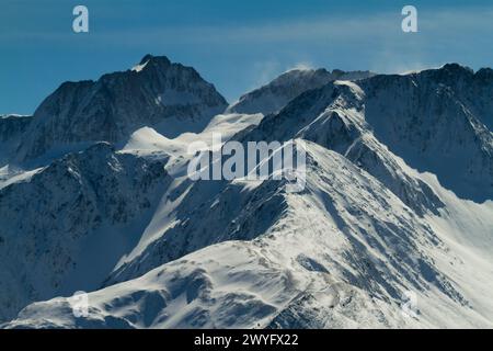 Montagne a Luz Ardiden, Luz-Saint-Sauveur, Parco Nazionale dei Pirenei, Hauts Pyrenees, Francia Foto Stock