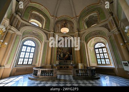 Dresda, Germania - 9 luglio 2023: Cattedrale della Santa Trinità di Dresda o Hofkirche (Kathedrale Sanctissimae Trinitatis) Foto Stock