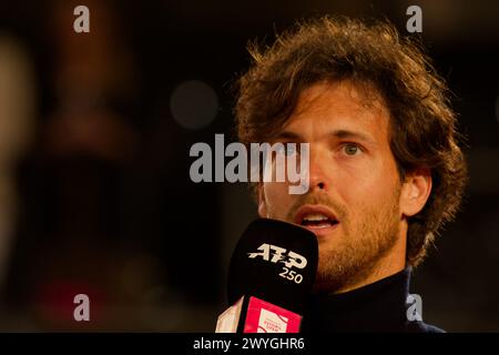 Estoril, Portogallo. 6 aprile 2024. Estoril, Portogallo, 06 aprile 2024: Joao Sousa durante la cerimonia di ritiro al Clube de Tenis do Estoril di Estoril, Portogallo. (Pedro Porru/SPP) credito: SPP Sport Press Photo. /Alamy Live News Foto Stock