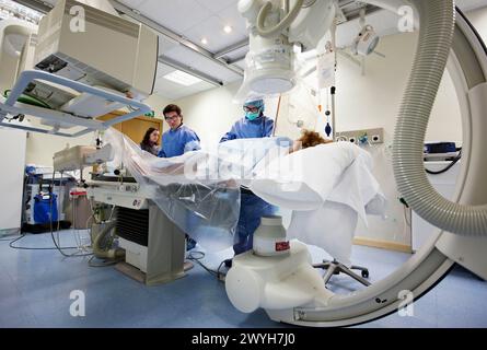 Cateterismo coronarico, emodinamica. Ospedale Policlinica Gipuzkoa, San Sebastian, Donostia, Euskadi, Spagna. Foto Stock