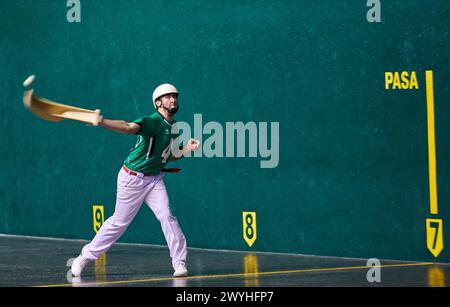 Jai Alai, Zesta-Punta (punta del cestino), Fronton Atano, Donostia, San Sebastian, Gipuzkoa, Paesi Baschi, Spagna, Europa. Foto Stock