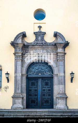 Colombia, quartiere di Cauca, quartiere storico, la porta del tribunale Foto Stock