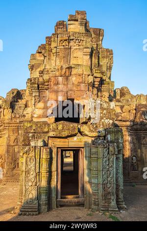 Cambogia, Kampong Cham, il tempio buddista Angkorian VAT Nokor (o Nokor Bachey) costruito nell'XI secolo Foto Stock