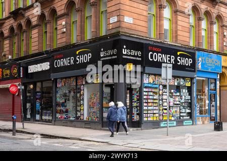 Corner Shop Glasgow - Usave St Enoch Corner Shop, Glasgow, Scozia, Regno Unito Foto Stock