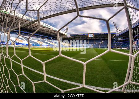 Heerenveen, Paesi Bassi. 7 aprile 2024. HEERENVEEN, PAESI BASSI - 7 APRILE: Vista generale dello stadio durante la partita olandese Eredivisie tra l'Heerenveen e l'Utrecht all'Abe Lenstra Stadion il 7 aprile 2024 a Heerenveen, Paesi Bassi. (Foto di Pieter van der Woude/Orange Pictures) credito: Orange Pics BV/Alamy Live News Foto Stock