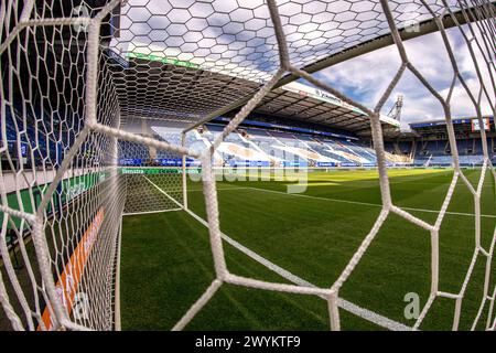 Heerenveen, Paesi Bassi. 7 aprile 2024. HEERENVEEN, PAESI BASSI - 7 APRILE: Vista generale dello stadio durante la partita olandese Eredivisie tra l'Heerenveen e l'Utrecht all'Abe Lenstra Stadion il 7 aprile 2024 a Heerenveen, Paesi Bassi. (Foto di Pieter van der Woude/Orange Pictures) credito: Orange Pics BV/Alamy Live News Foto Stock