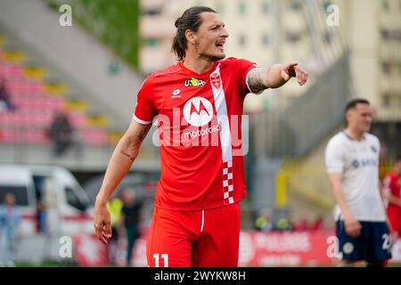 Monza, Italie. 7 aprile 2024. Milan Duric (AC Monza) durante la partita di campionato italiano di serie A tra AC Monza e SSC Napoli del 7 aprile 2024 allo stadio U-Power di Monza, Italia - Photo Morgese-Rossini/DPPI Credit: DPPI Media/Alamy Live News Foto Stock