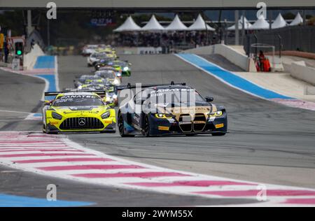 998 HESSE Max (ger), HARPER Dan (gbr), FARFUS Augusto (bra), Rowe Racing, BMW M4 GT3, azione durante il 1° round del Fanatec GT World Challenge 2024 motorizzato da AWS sul circuito Paul Ricard, dal 5 al 7 aprile 2024 a le Castellet, Francia - Photo Marc de Mattia/DPPI Credit: DPPI Media/Alamy Live News Foto Stock