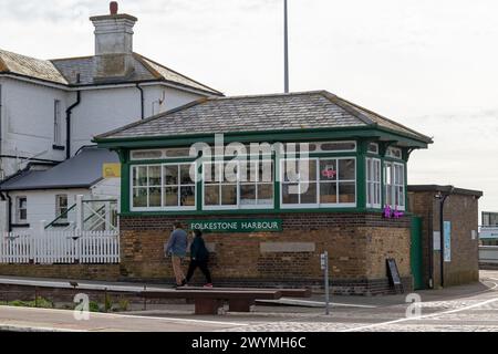 Ristorante, porto, Folkestone, Kent, Inghilterra, gran Bretagna Foto Stock