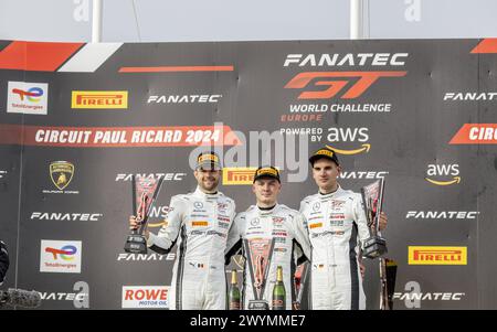 02 GOUNON Jules (e), SCHILLER Fabian (Ger), STOLZ Luca (Ger), Mercedes AMG Team GetSpeed, Mercedes-AMG GT3 Evo, durante il 1° round del Fanatec GT World Challenge 2024 motorizzato da AWS sul circuito Paul Ricard, dal 5 al 7 aprile 2024 a le Castellet, Francia Foto Stock