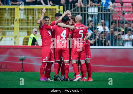 Monza, Italia. 7 aprile 2024. Il Milan Djuric festeggia il gol con i compagni, durante l'AC Monza vs SSC Napoli, serie A, allo stadio U-Power. Crediti: Alessio Morgese/Alessio Morgese/Emage/Alamy live news Foto Stock