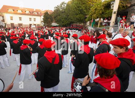 "Alarde", Hondarribia, Guipuzcoa, Paesi Baschi, Spagna. Foto Stock