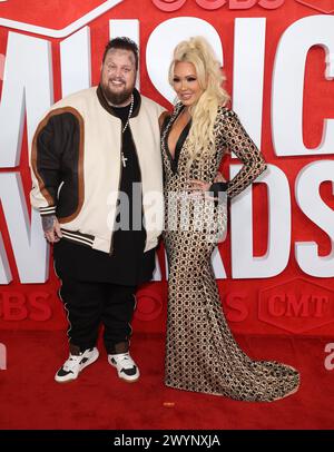 Austin, Stati Uniti. 7 aprile 2024. Jelly Roll e Bunnie Deford arrivano ai CMT Music Awards del 2024 tenuti al Moody Center il 7 aprile 2024 ad Austin, Texas. © Curtis Hilbun/AFF-USA.COM crediti: AFF/Alamy Live News Foto Stock