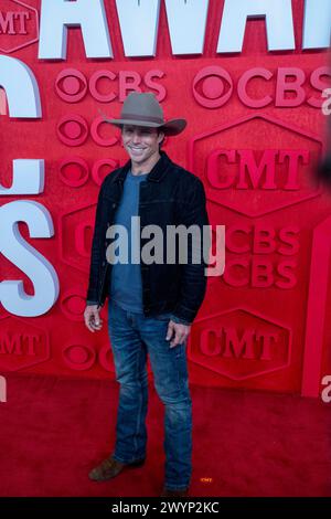 Il cantante country LUKAS NELSON cammina sul Red carpet e posa per le fotografie prima dello spettacolo dei CMT Music Awards all'Austin's Moody Center il 6 aprile 2024. Crediti: Bob Daemmrich/Alamy Live News Foto Stock