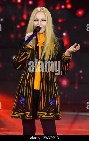 Patty Pravo in der Rai TV-Show "i migliori anni" in den Fabrizio Frizzi Studios. ROM, 06.04.2024 Foto Stock