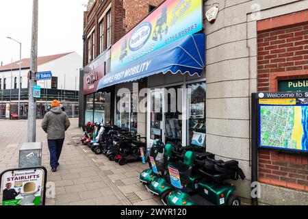 Mobility, Mobility shop, Skegness, Lincolnshire, Regno Unito, Inghilterra, scooter per disabili, scooter per la mobilità, a noleggio, scooter per il noleggio, disabilitato, scooter, Foto Stock
