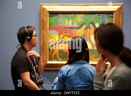 Arearea or Joyousness, 1892, di Paul Gauguin (1848-1903), olio su tela, 75x94 cm. Museo d'Orsay. Museo d'Orsay. Parigi. Francia. Foto Stock