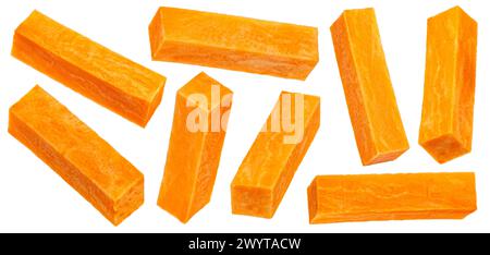 Bastoncini di patate dolci isolati su sfondo bianco Foto Stock