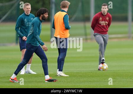 Londra, Colney, Regno Unito. 8 aprile 2024. Mohamed Elneny dell'Arsenal durante la sessione di allenamento della squadra dell'Arsenal in vista della partita di calcio della prima tappa di UEFA Champions League contro il Bayern Monaco all'Arsenal FC Training Centre, Londra Colney, Inghilterra, Regno Unito l'8 aprile 2024 Credit: Every Second Media/Alamy Live News Foto Stock