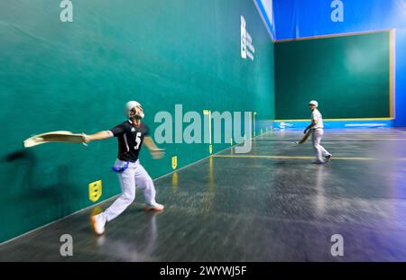 Jai Alai, Zesta-Punta (punta del cestino), Fronton Atano, Donostia, San Sebastian, Gipuzkoa, Paesi Baschi, Spagna, Europa. Foto Stock