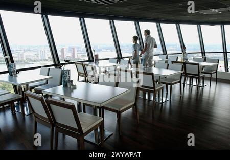 Ristorante nell'Euromast. Rotterdam. Paesi Bassi. Foto Stock