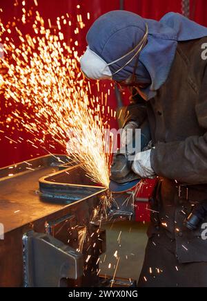 Saldatore. Industria. Gipuzkoa. Paese basco. Spagna. Foto Stock