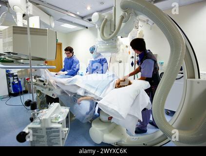 Cateterismo coronarico, emodinamica. Ospedale Policlinica Gipuzkoa, San Sebastian, Donostia, Euskadi, Spagna. Foto Stock