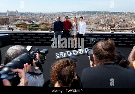 Il regista italiano Luca Guadagnino e gli attori americani Josh o'Connor, Zendaya, Mike Faist partecipano alla photocall del film Challengers Foto Stock