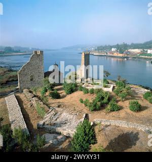 Torres del Oeste (Torri occidentali), Ría de Arosa, Catoira, provincia di Pontevedra, Galizia, Spagna. Foto Stock