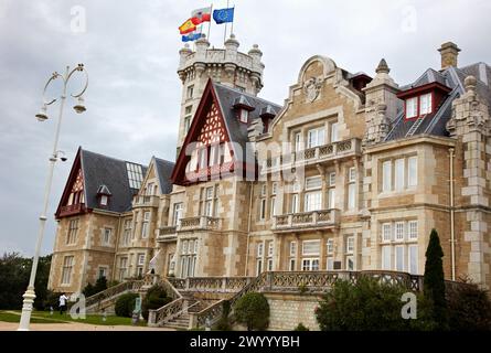 Il Palazzo Magdalena ospita corsi estivi presso l'Università Internazionale Menéndez Pelayo, Santander, Cantabria, Spagna. Foto Stock