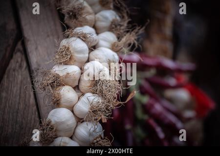 Artibetter Decorazioni Aglio Finto A Treccia - 2 Pezzi Per Cucina, Casa E Ristorante - Aglio Bianco In Schiuma Realistico - Foto 6