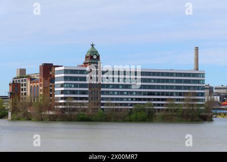 Blick auf ein Gebaeudeensemble im Medienhafen der Stadt Duesseldorf Duesseldorf Hafen Verwaltumgs-Gewerbe-Wohngebaeude *** Vista di un complesso di edifici nel porto mediatico della città di Duesseldorf Duesseldorf amministrazione portuale edifici residenziali commerciali Foto Stock