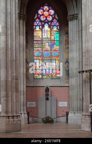 Vienna, Austria. Vista interna della Chiesa votiva di Vienna. Commemorazione del comando del ramo esecutivo austriaco Foto Stock