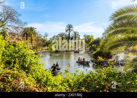 Bötchen fahren im Park la Ciutadella Parc de la Ciutadella in der Altstadt von Barcelona, spagnolo Barcellona Katalonien Spanien *** gite in barca a la ci Foto Stock