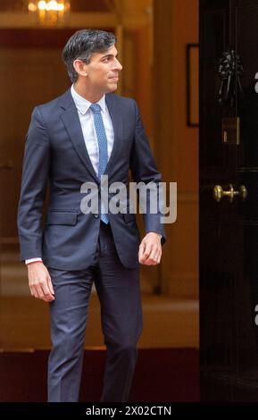 Londra, Inghilterra, Regno Unito. 9 aprile 2024. Il primo ministro britannico RISHI SUNAK dà il benvenuto al presidente del Ruanda Paul Kagame al 10 di Downing Street. (Credit Image: © Tayfun Salci/ZUMA Press Wire) SOLO PER USO EDITORIALE! Non per USO commerciale! Foto Stock