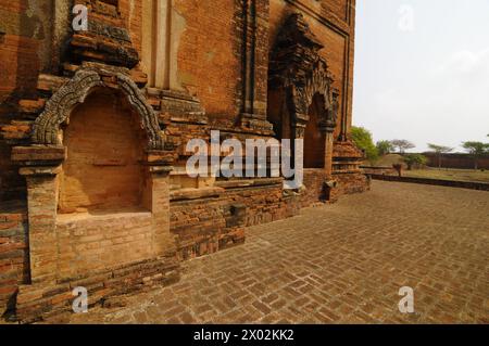 Tempio di Dhammayangyi, Bagan (pagano), sito patrimonio dell'umanità dell'UNESCO, Myanmar, Asia Foto Stock