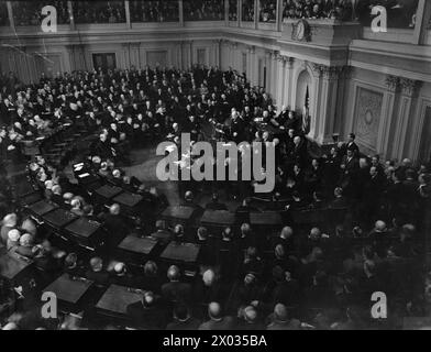 LA VISITA DEL SIGNOR CHURCHILL IN AMERICA. 26 DICEMBRE 1941, SENATO, WASHINGTON DC, USA. La scena all'interno della camera del Senato durante il discorso del primo Ministro al Congresso Foto Stock