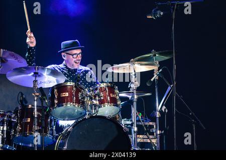 Torino, Italia. 2019. Il cantante Tony Hadley si è esibito dal vivo sul palco del GruVillage Festival. Credito: Andrea Pinna Foto Stock